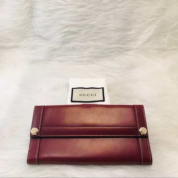 Gucci Handbags - GUCCI Leather Bifold Maroon Wallet